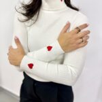 ΜΠΛΟΥΖΑ ΡΙΠ ΜΕ ΚΕΝΤΗΜΕΝΕΣ ΚΑΡΔΙΕΣ